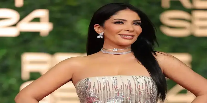 الفنانة المصرية منى زكي