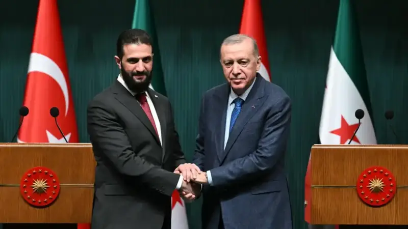 الرئيس التركي رجب طيب أردوغان وأحمد الشرع