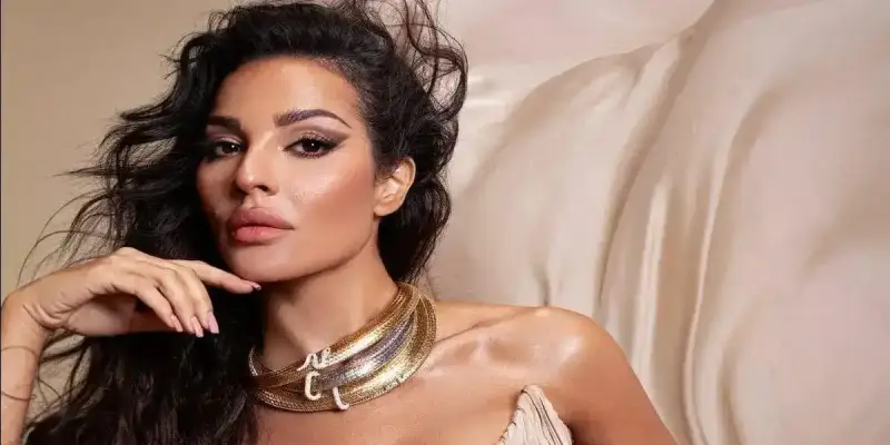 الفنانة اللبنانية نادين نسيب نجيم