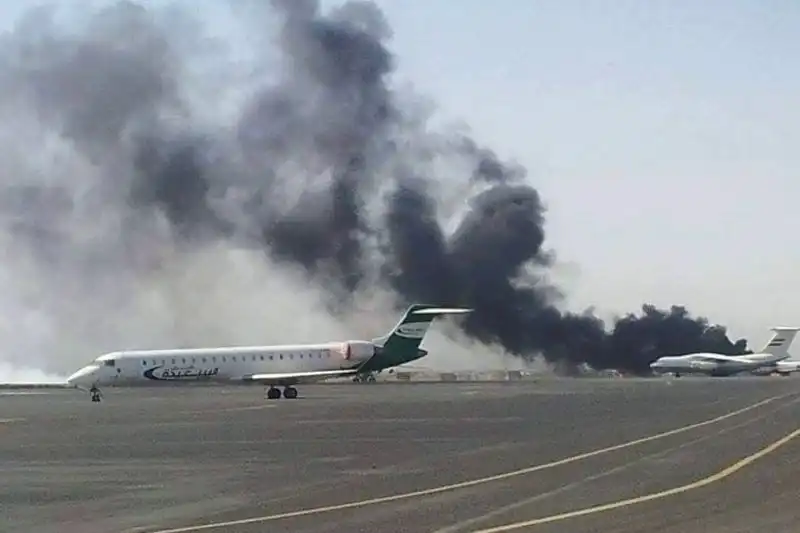 مطار صنعاء