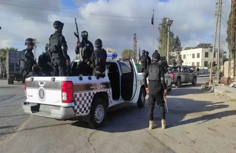 عناصر من الشرطة السورية