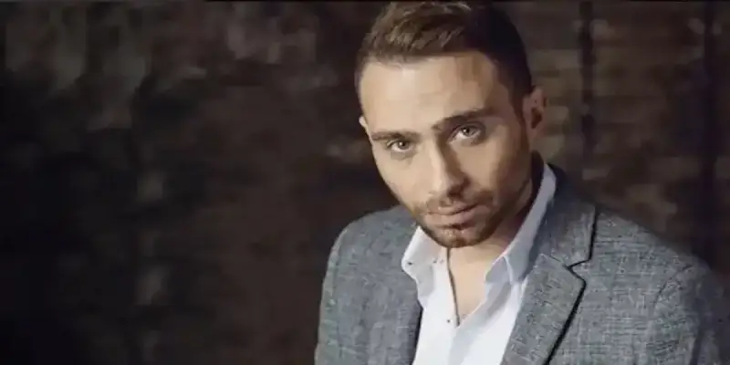 الفنان المصري حسام حبيب