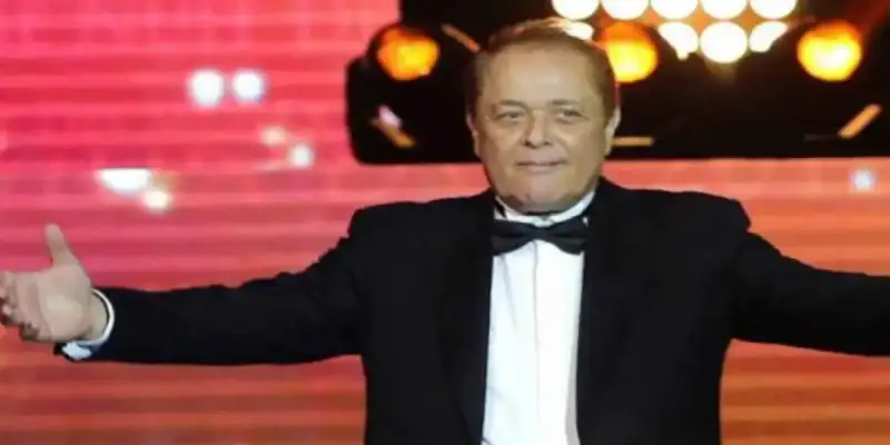الفنان المصري محمود عبد العزيز
