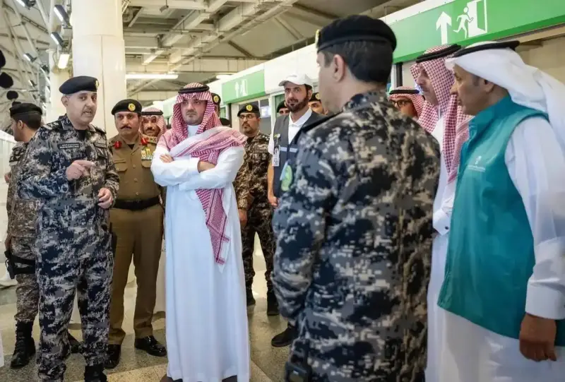 عبد العزيز بن سعود بن نايف، وزير الداخلية السعودي