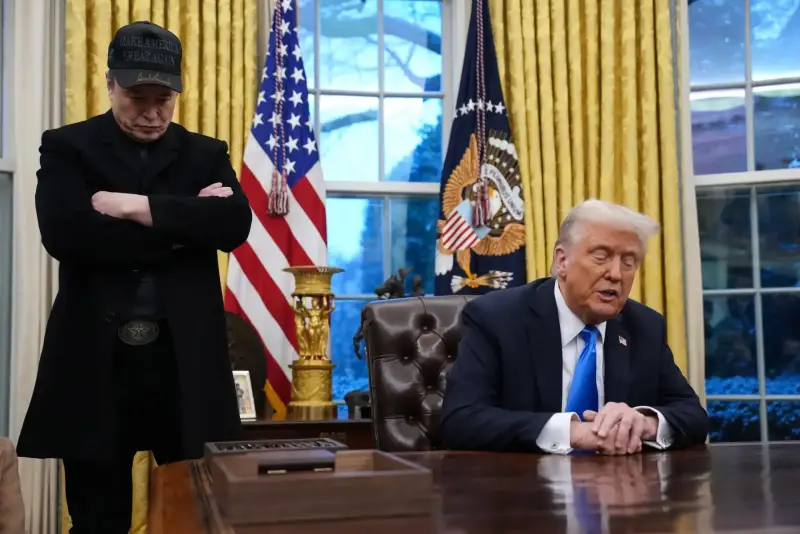 الملياردير إيلون ماسك والرئيس الأميركي دونالد ترمب