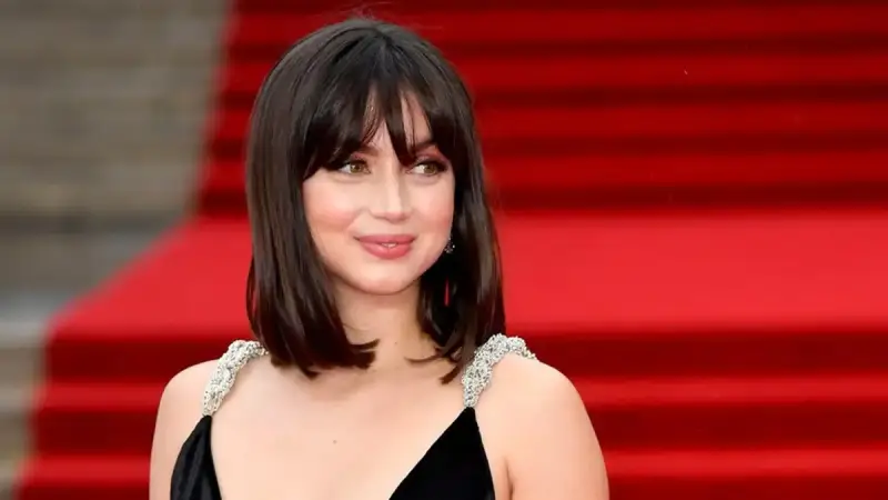 الممثلة الكوبية آنا دي أرماس