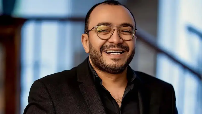 الفنان المصري حسام داغر