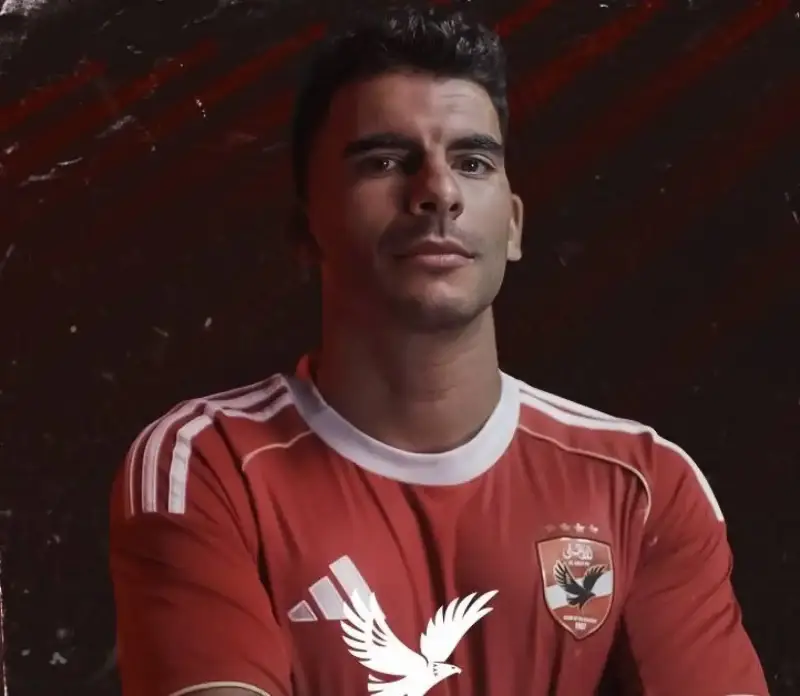 لاعب الأهلي الجديد أحمد سيد زيزو