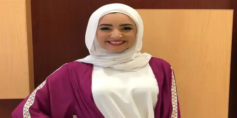الفنانة المصرية هلا رشدي