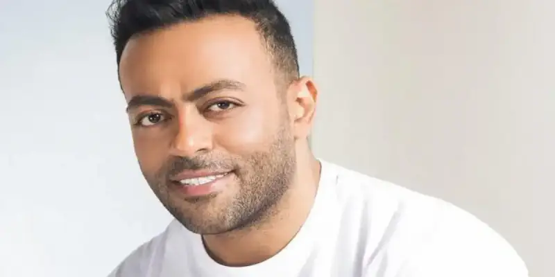 الفنان المصري تامر عاشور