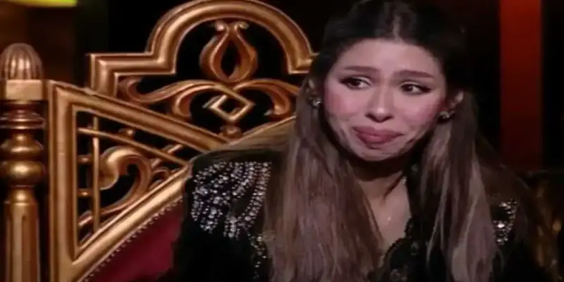 المطربة المصرية إيناس عز الدين