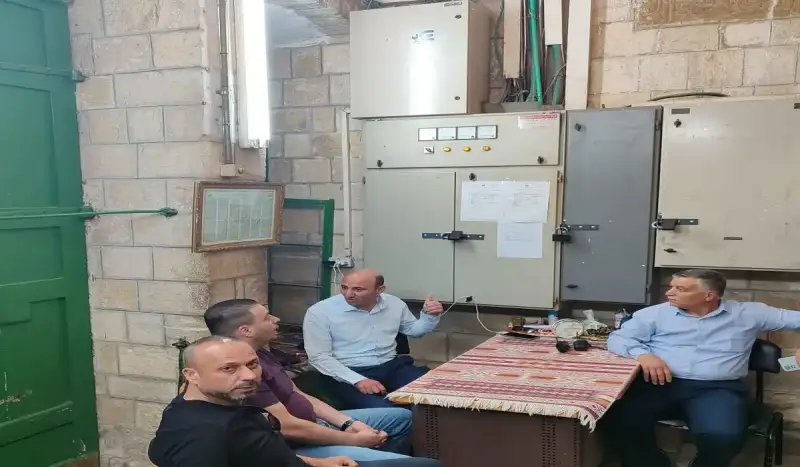 القوات الإسرائيلية تغلق خزائن الكهرباء في الحرم الإبراهيمي بالأقفال