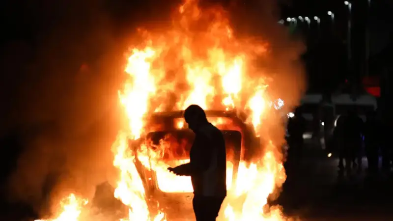 أحداث عنف في مدينة باليمينا في أيرلندا الشمالية