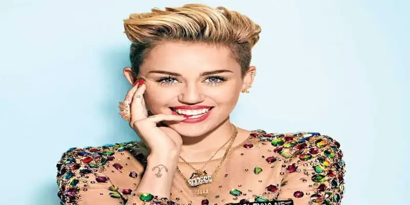 المغنية الأمريكية مايلي سايرس