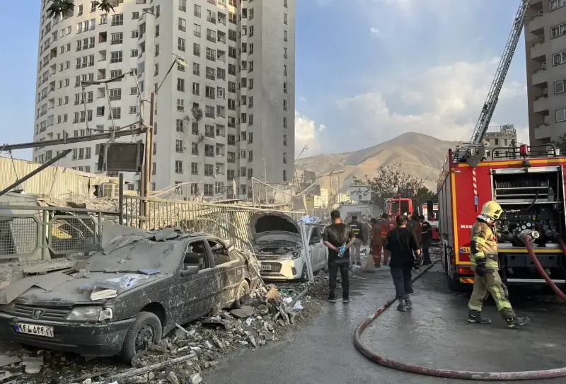 آثار الهجوم الإسرائيلي على طهران