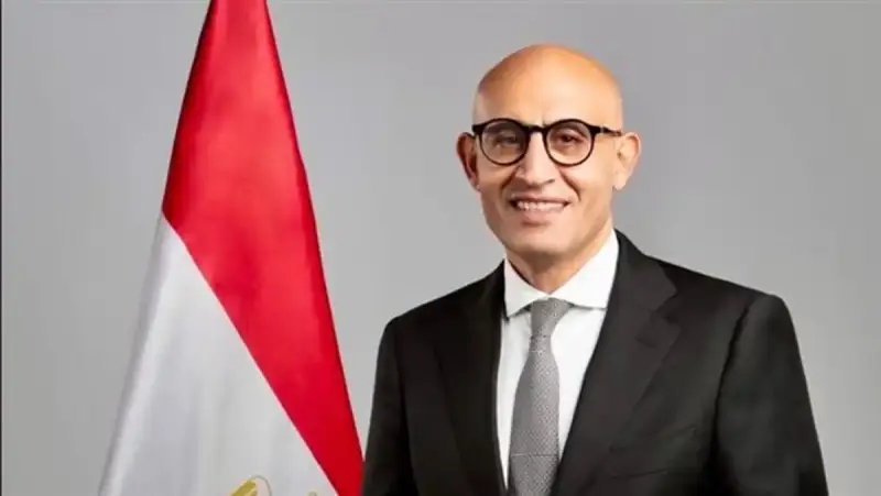 قرار عزل وزير التربية والتعليم في مصر
