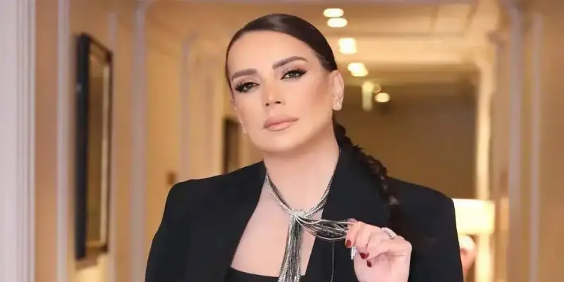 الفنانة السورية شكران مرتجى