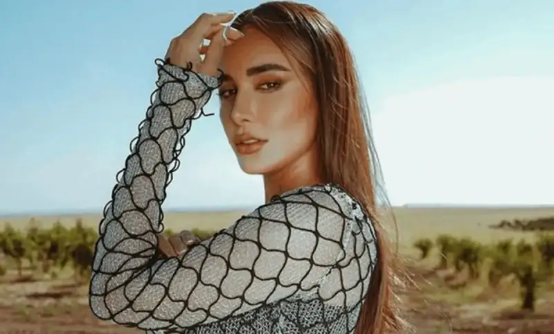 الممثلة العراقية هند نزار