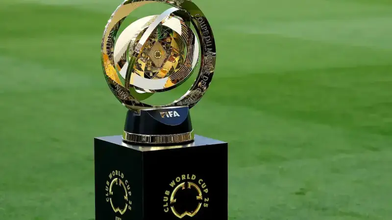 الفرق المتأهلة لدور 8 في كأس العالم للأندية 2025