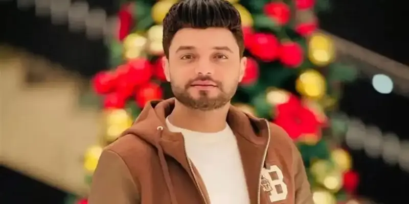 المطرب الشعبي أحمد عامر