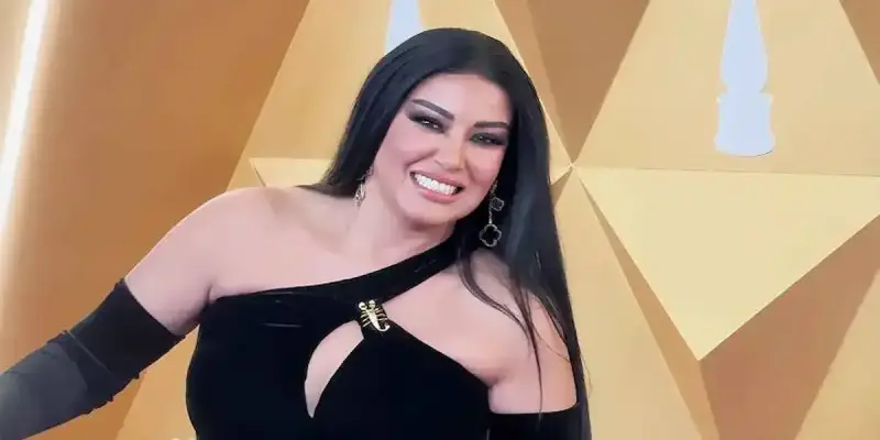 الفنانة المصرية سمية الخشاب