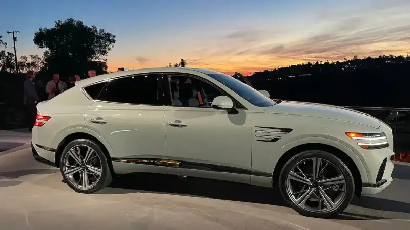 مواصفات جينيسيس GV80 2025 الجديدة