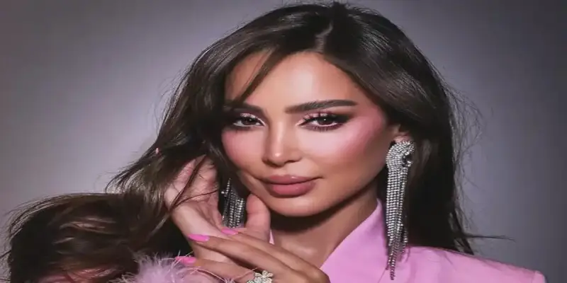 الفنانة المغربية بسمة بوسيل