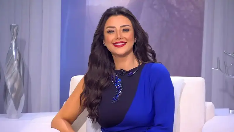 الإعلامية المصرية رضوي الشربيني