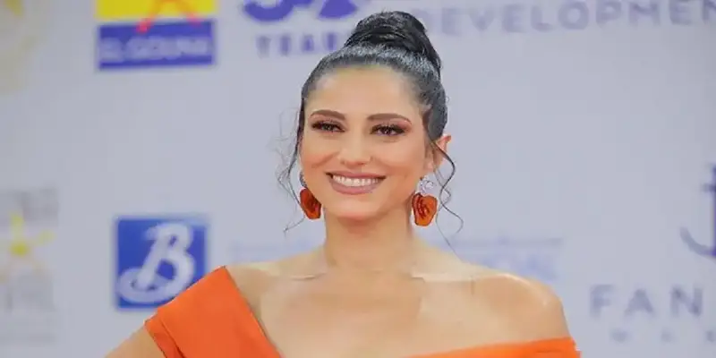الفنانة المصرية حنان مطاوع