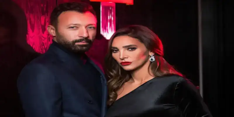 الفنان المصري أحمد فهمي وزوجته السابقة أميرة فراج