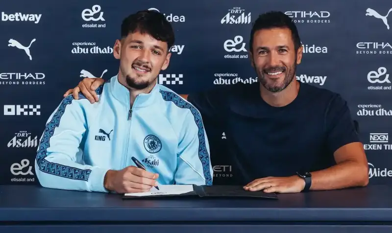 جيمس ترافورد