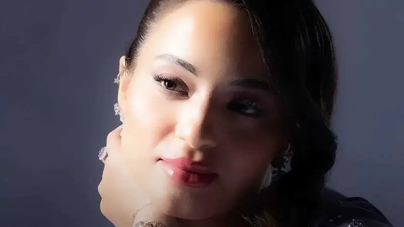 الفنانة السعودية هتاف
