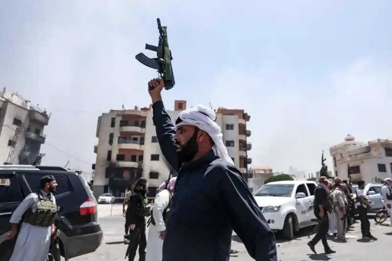 إجلاء 112 أردنيا من سوريا.
