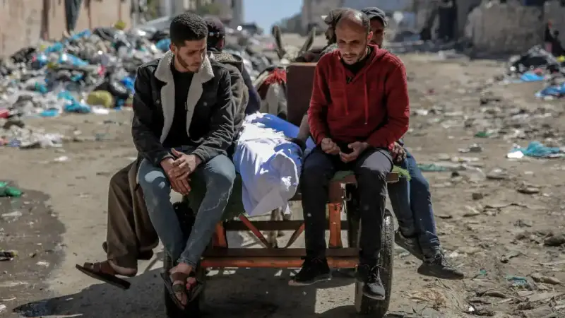 نازحين فلسطينيين في غزة