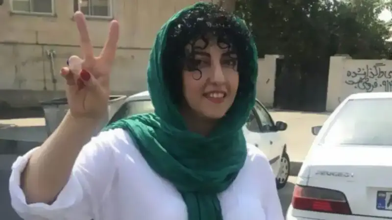 نرجس محمدي