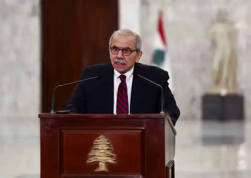 نواف سلام