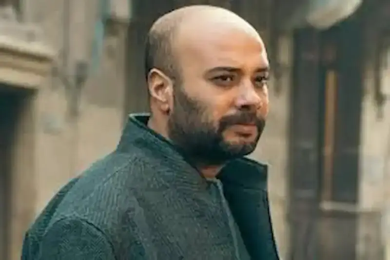 الفنان حاتم صلاح