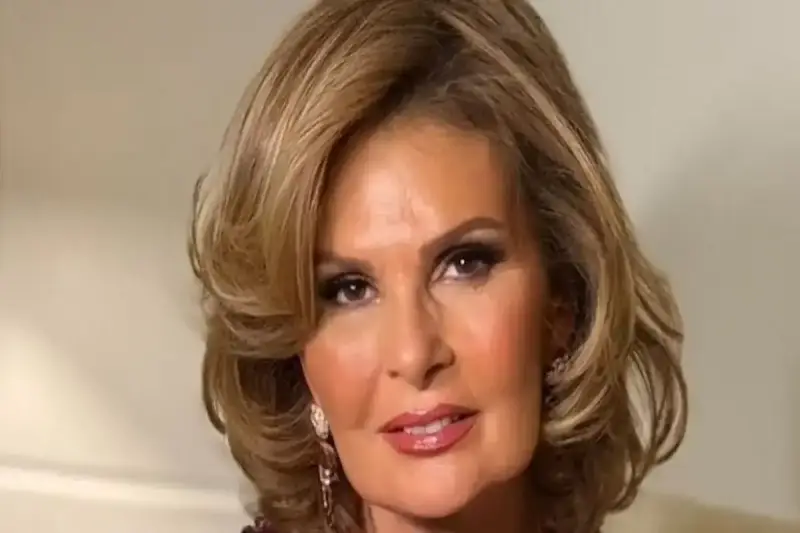 الفنانة المصرية يسرا
