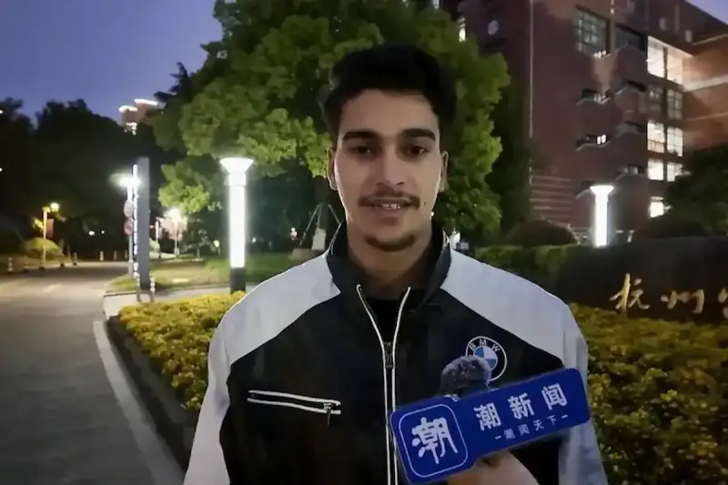 الطالب المغربي أيوب فاضل