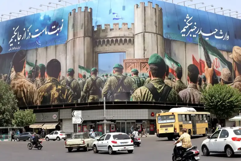 إيران