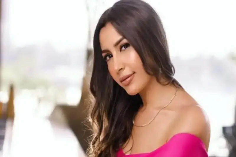 الفنانة جنات