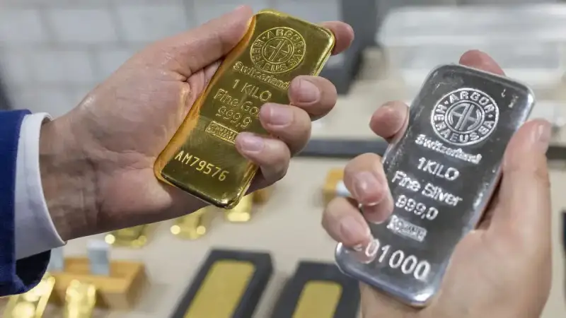سعر الذهب والفضة والدولار