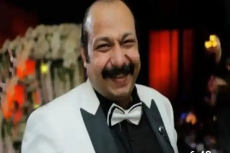 الفنان محمد ثروت