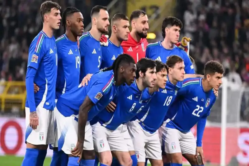 اليونان ضد إيطاليا