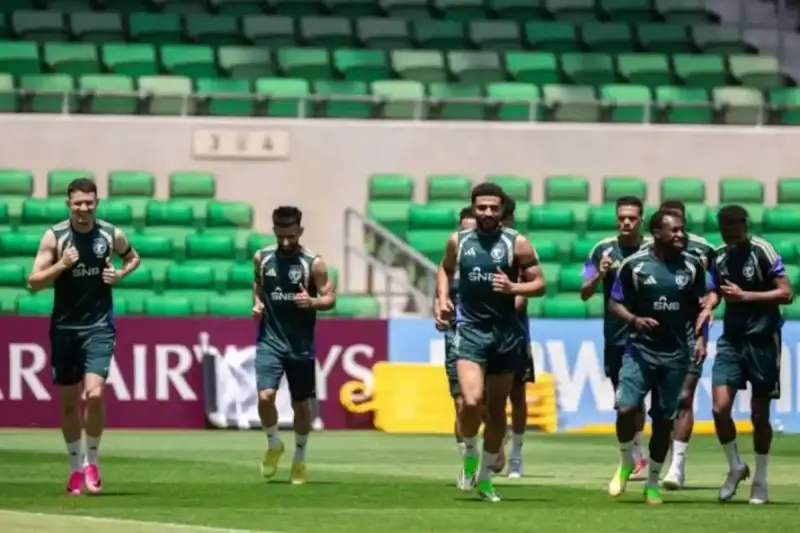 التشكيل الرسمي لمباراة السعودية وإسبانيا