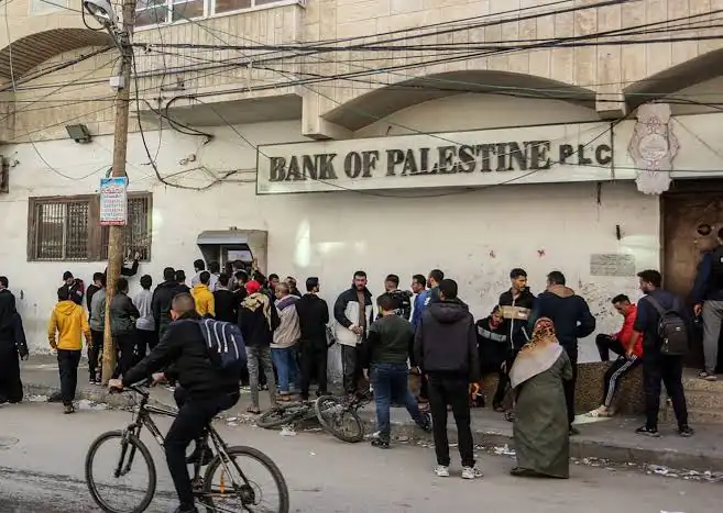 أزمة مالية في فلسطين