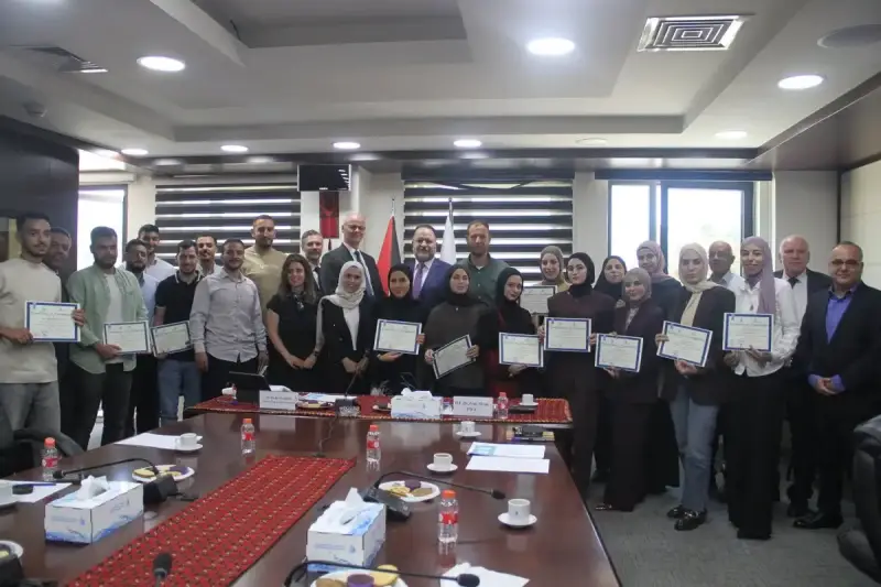 سلطة المياه الفلسطينية تختتم برنامج تأهيل الخريجين