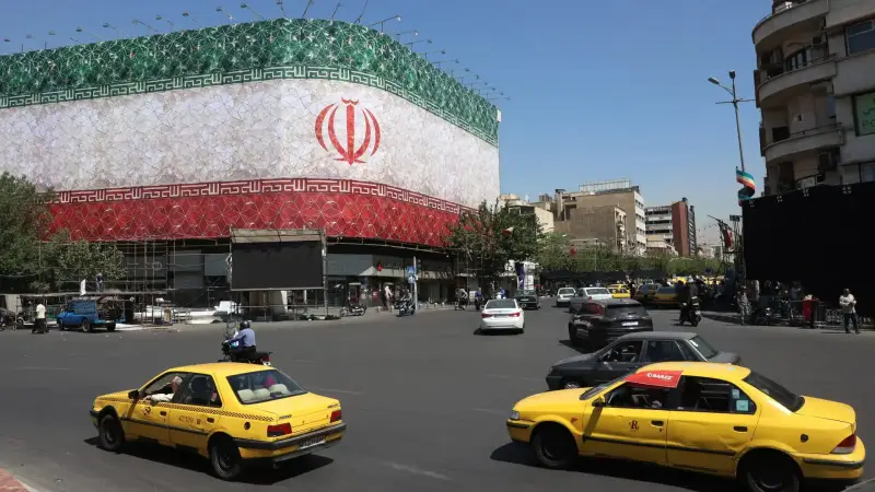 إيران