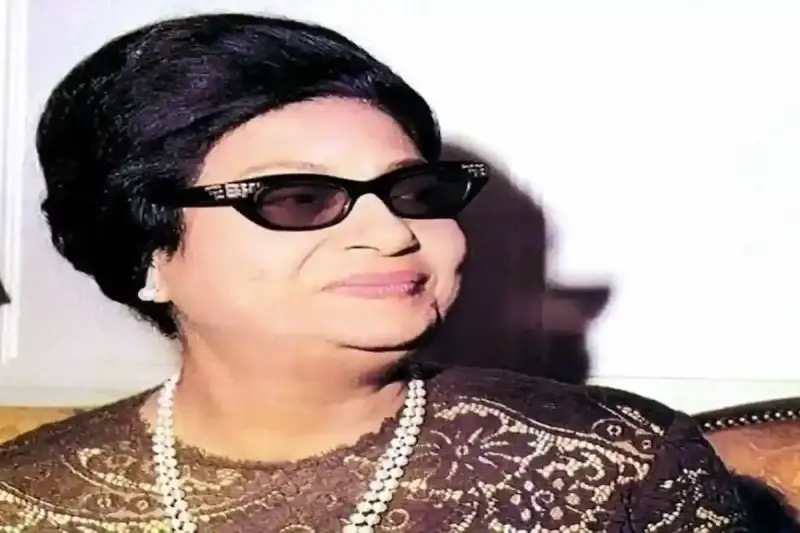 اعتذار الكاتب محمد الصباغ للنجمة أم كلثوم