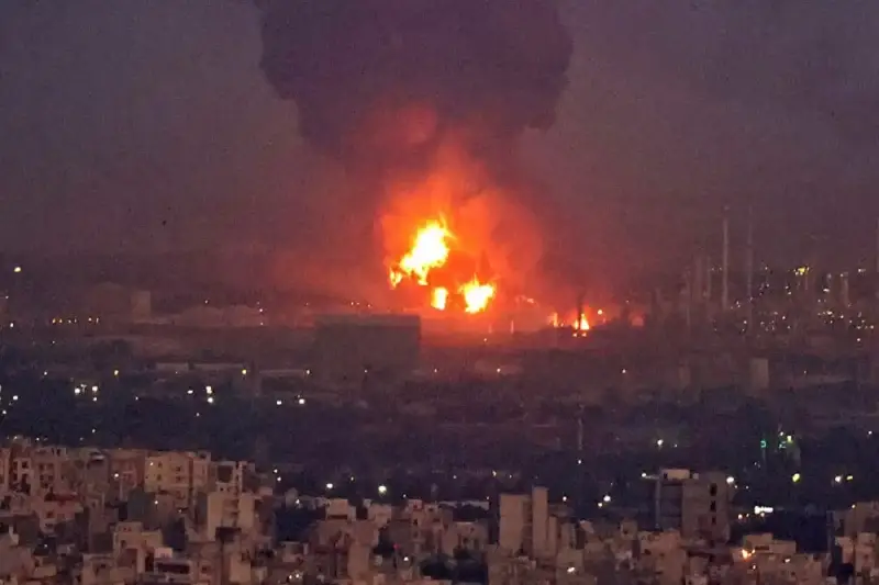 ضربات على إيران